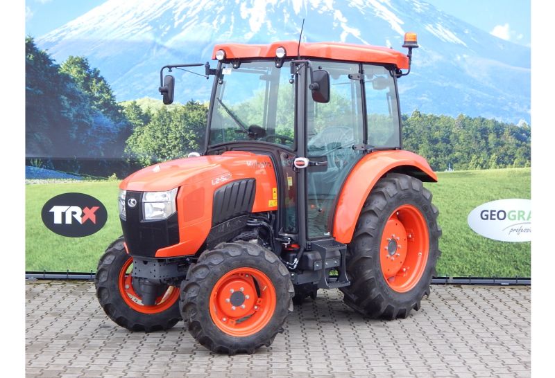Kubota, model L2522 4WD KABINA AC