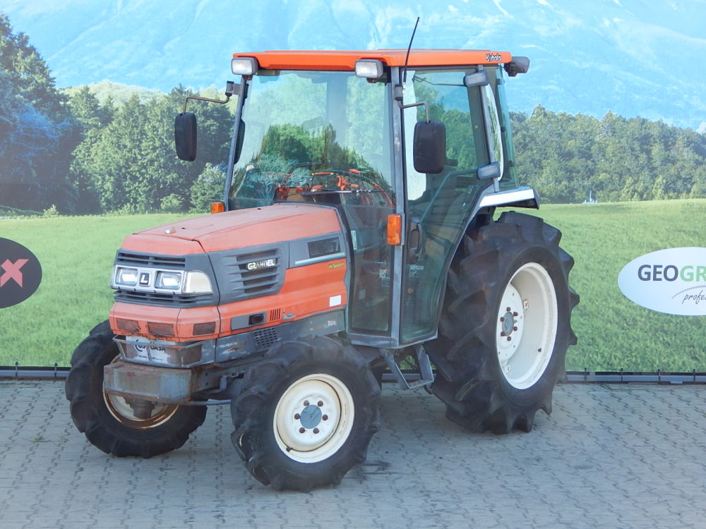 Kubota, model GL467, nr. ramy: 30902 4WD+KAB AC