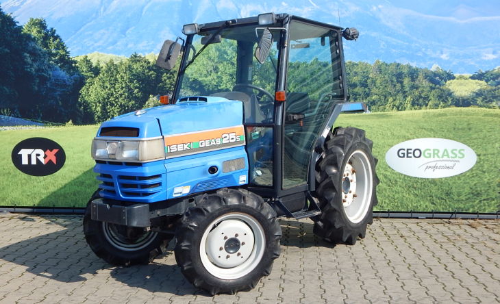 Iseki, model TG25, nr. ramy: 002992 4WD+KAB AC