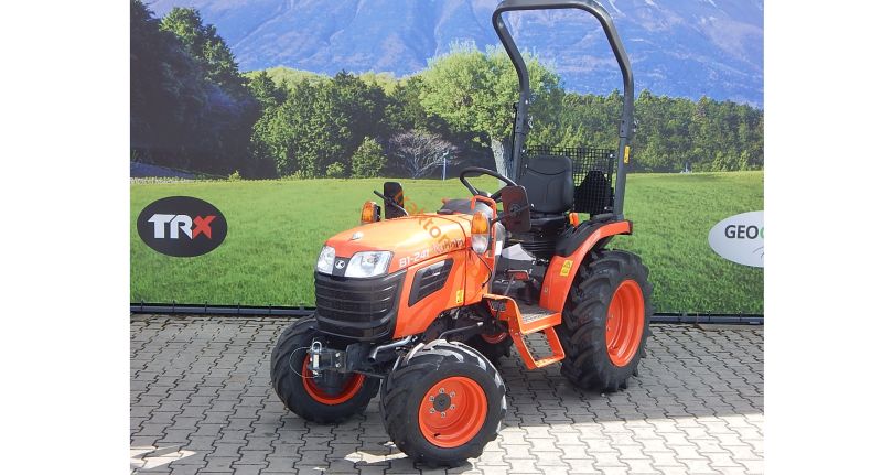 Kubota, model B1241 4WD